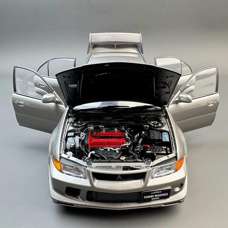MotorHelix 1:18 Mitsubishi Lancer Evolution VI GSR T.M.E. (6.5) Diecast Model
