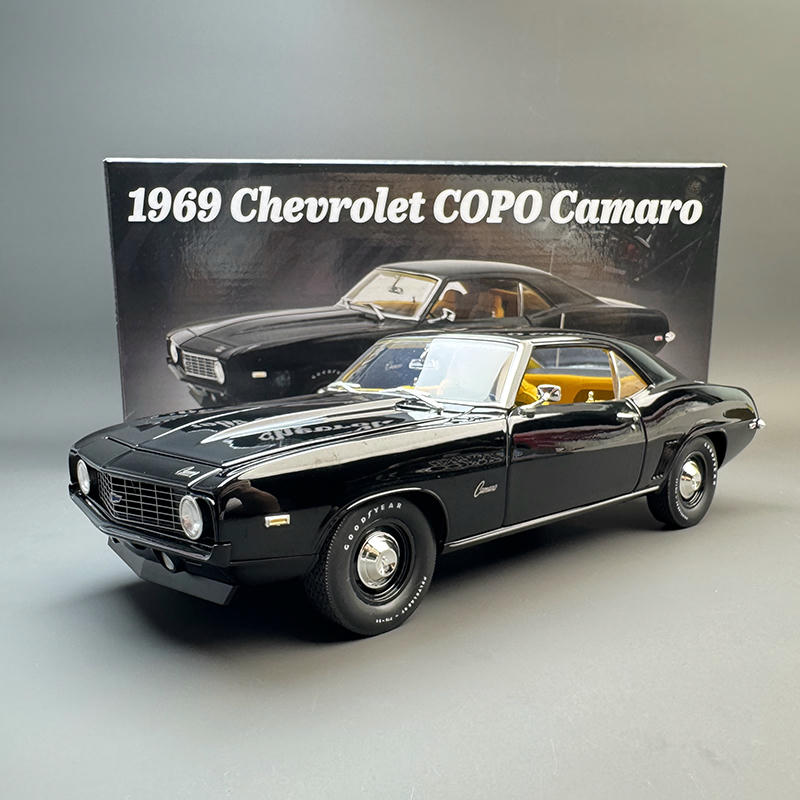 ACME 1:18 1969 Chevrolet COPO Camaro Diecast Model — Black