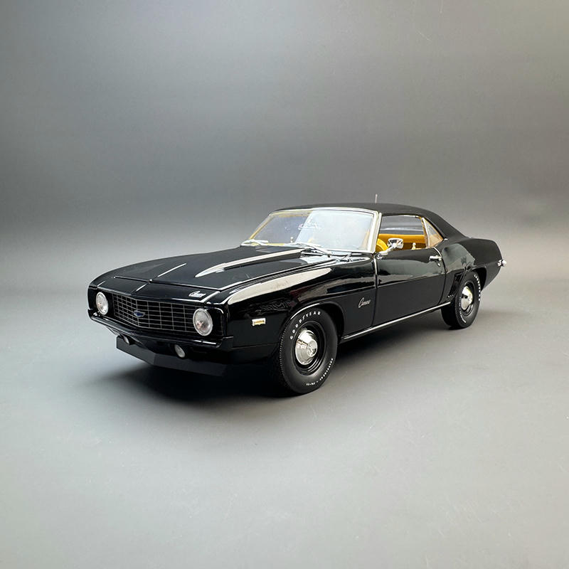 ACME 1:18 1969 Chevrolet COPO Camaro Diecast Model — Black