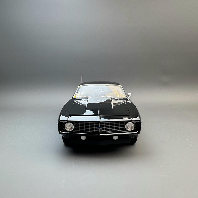 ACME 1:18 1969 Chevrolet COPO Camaro Diecast Model — Black