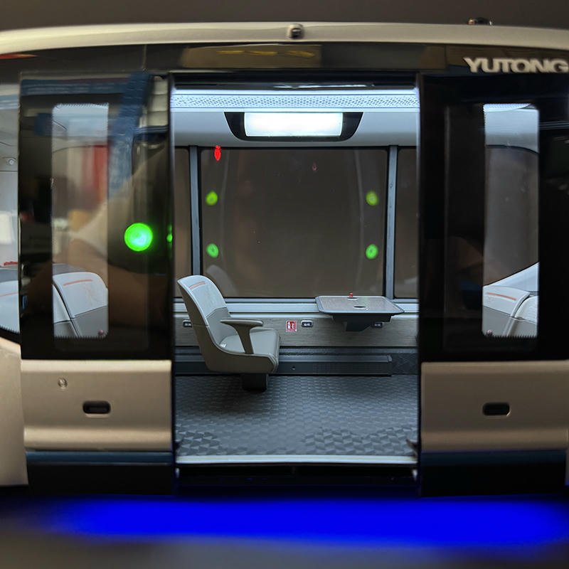 1:18 Yutong Xiaoyu Autonomous Driving Bus 2.0 (L4) Model