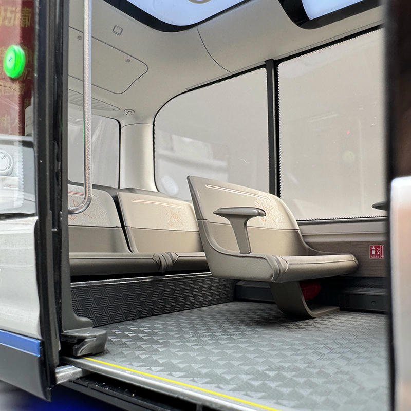 1:18 Yutong Xiaoyu Autonomous Driving Bus 2.0 (L4) Model
