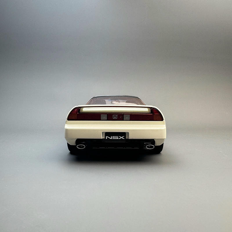 LCD 1:18 Honda NSX NA1 Diecast Model