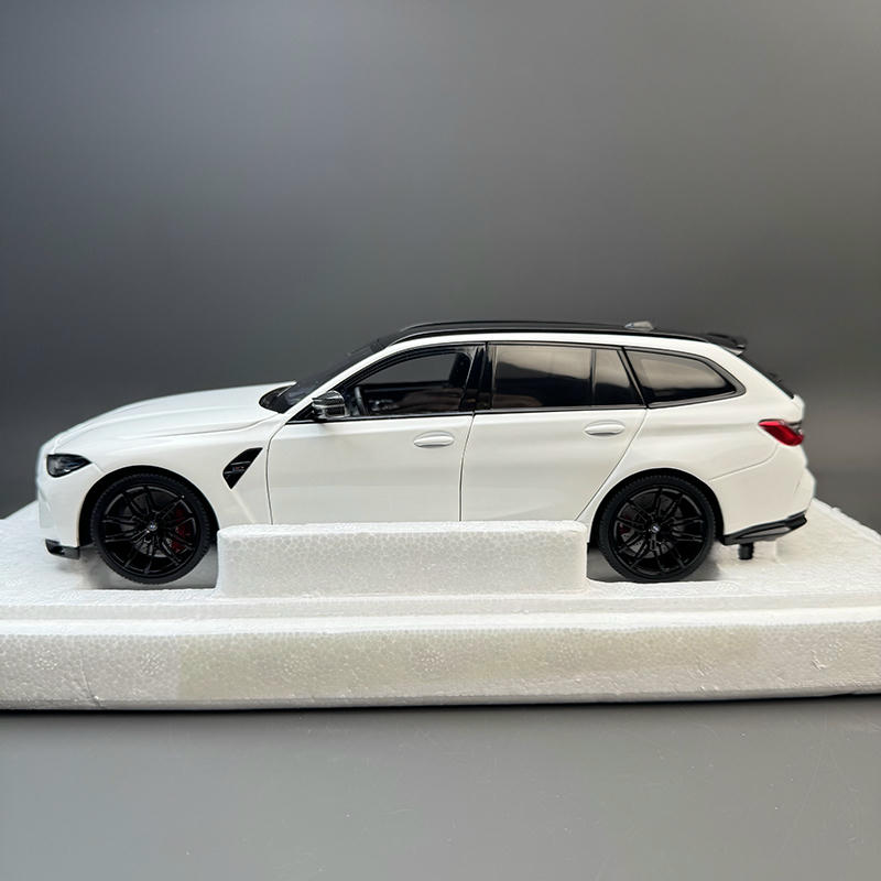 Minichamps BMW M3 Touring 2024 1:18 Diecast Model Car