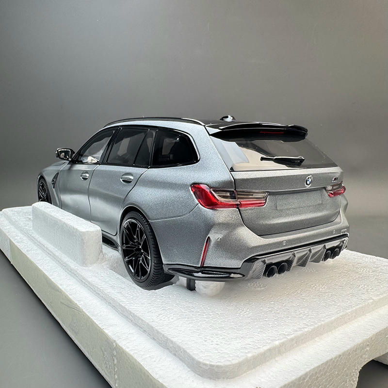 Minichamps BMW M3 Touring 2024 1:18 Diecast Model Car