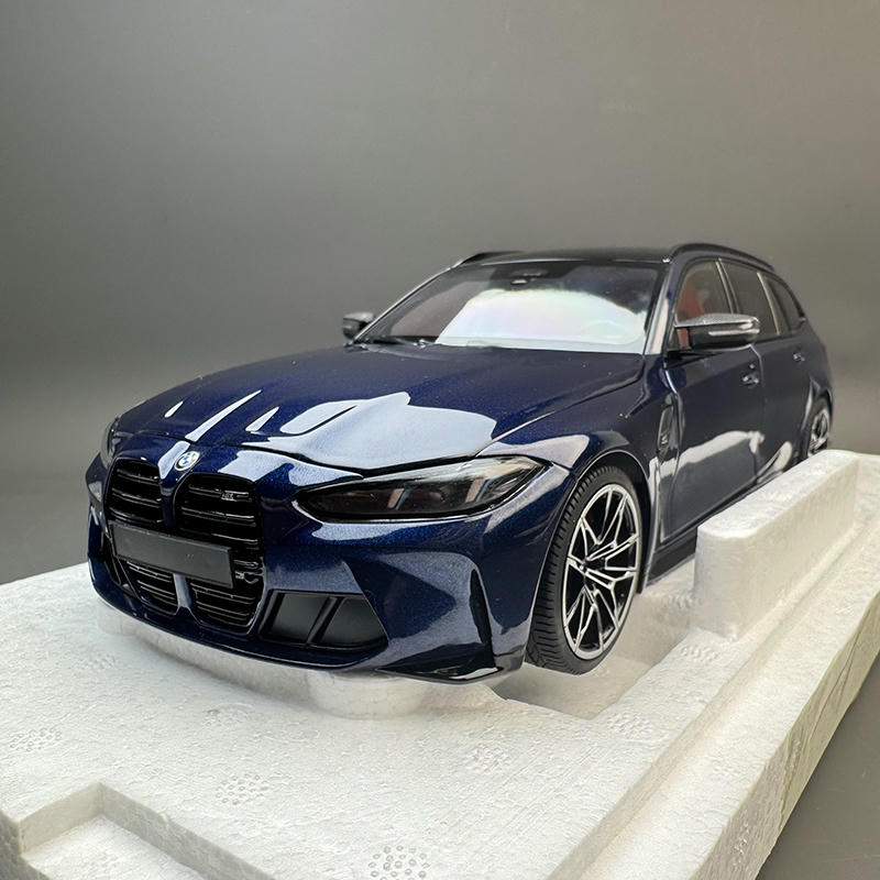 Minichamps BMW M3 Touring 2024 1:18 Diecast Model Car