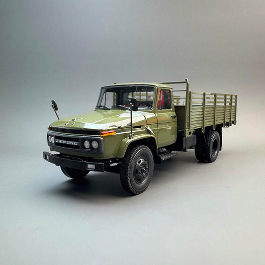 Century Dragon 1:24 Jiefang CA141 Diecast Truck Model