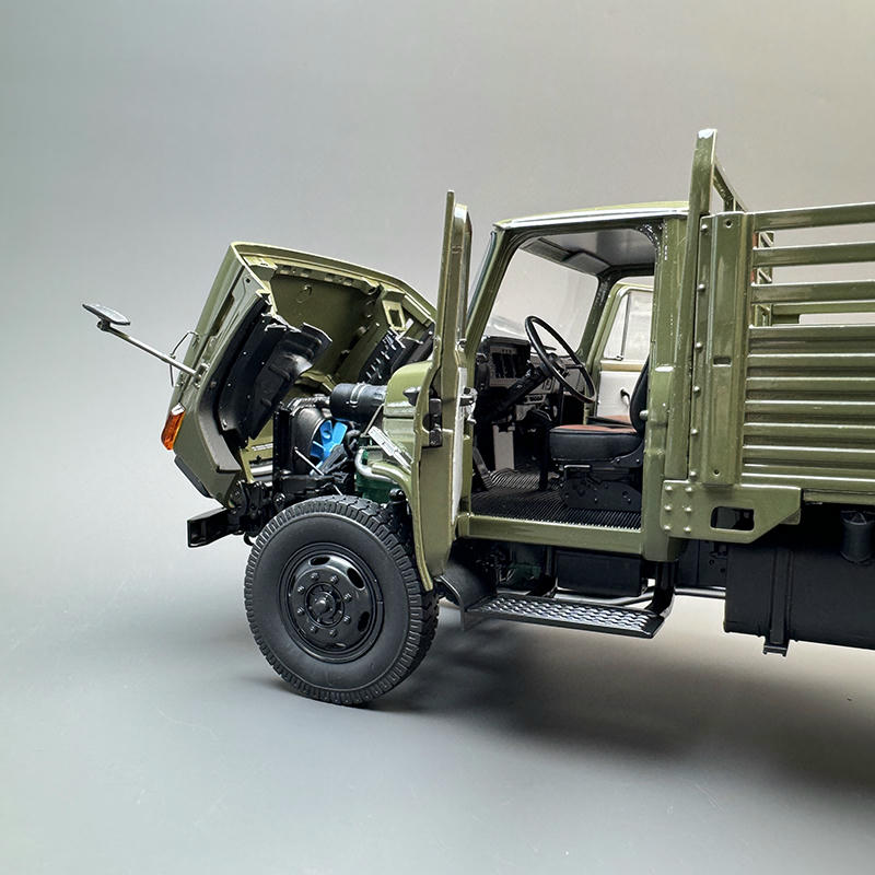 Century Dragon 1:24 Jiefang CA141 Diecast Truck Model