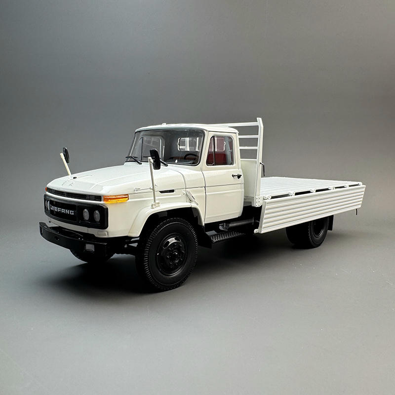Century Dragon 1:24 Jiefang CA141 Diecast Truck Model