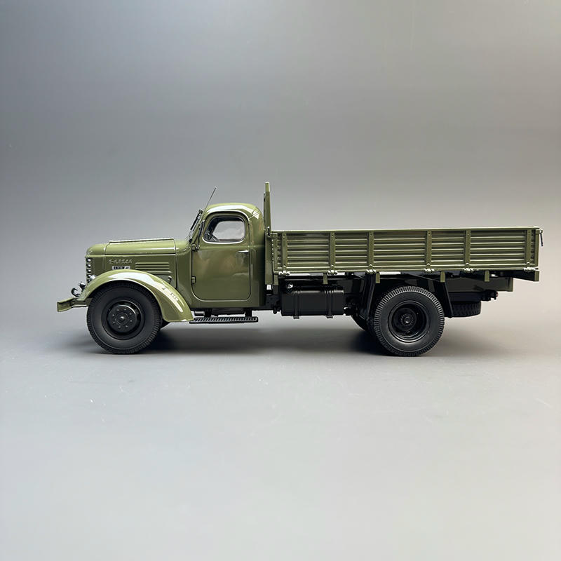Century Dragon 1:24 Jiefang CA15 Diecast Truck Model