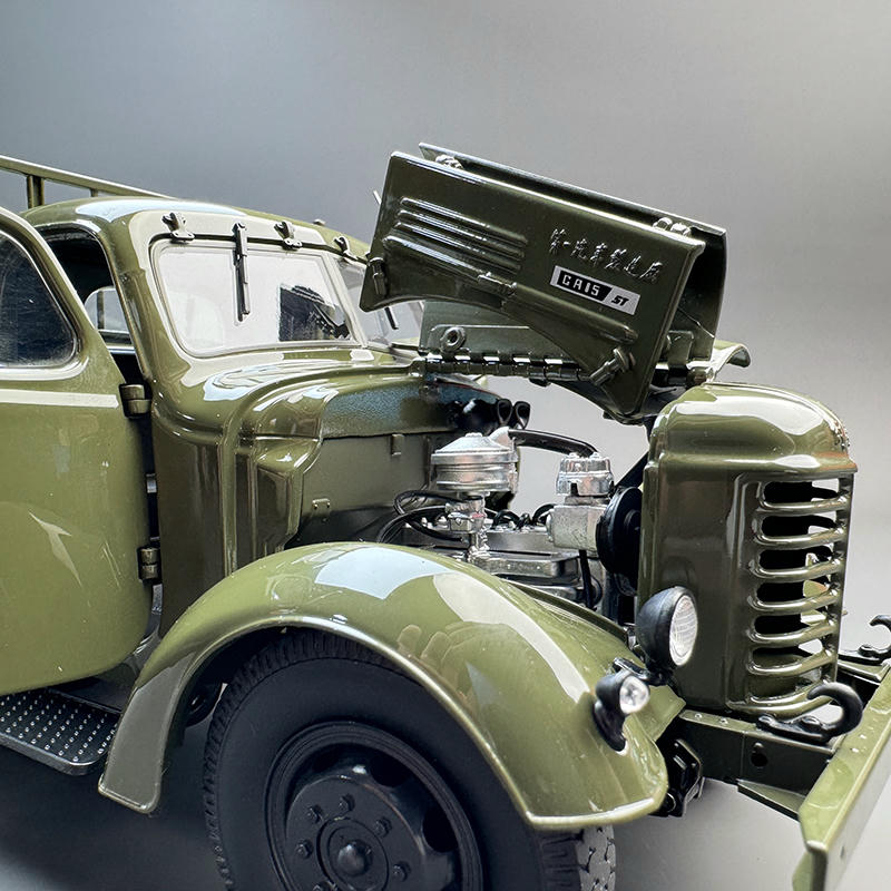 Century Dragon 1:24 Jiefang CA15 Diecast Truck Model