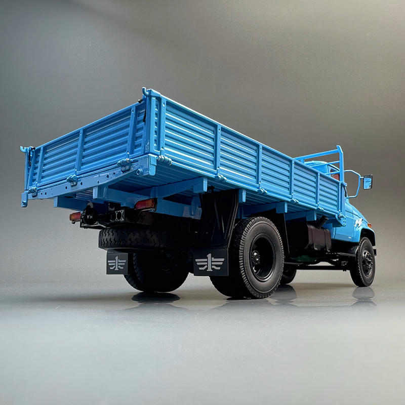 Century Dragon 1:24 Jiefang CA142 Diecast Truck Model