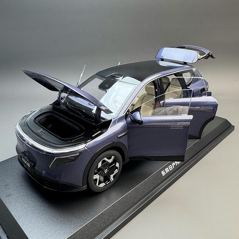 1:18 Nissan NX8 Diecast Model