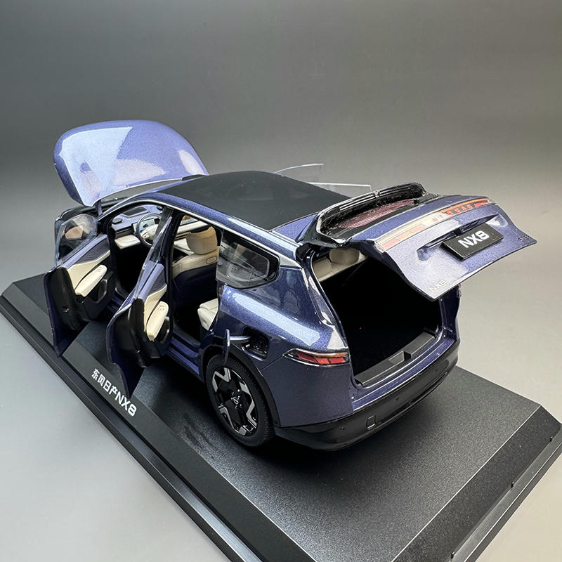 1:18 Nissan NX8 Diecast Model