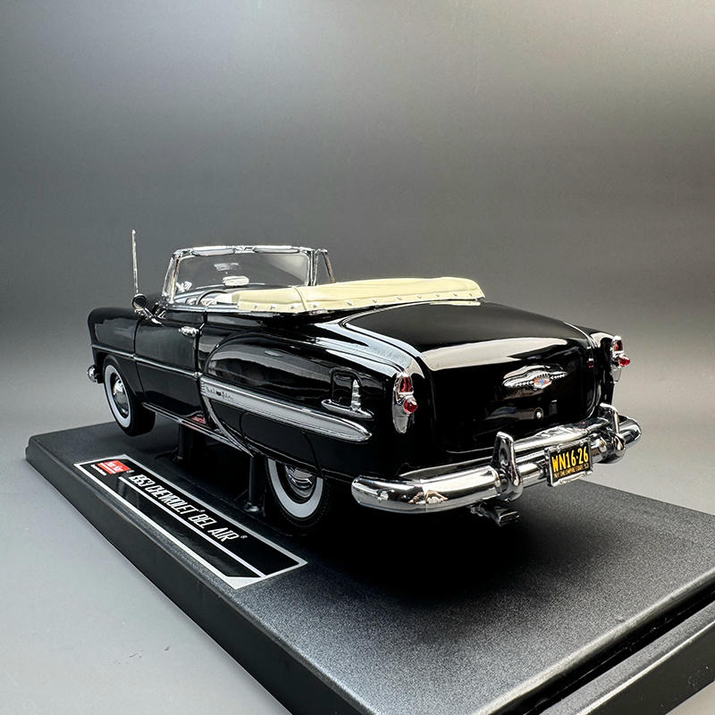 Sun Star 1:18 1953 Chevrolet Bel Air Diecast Model