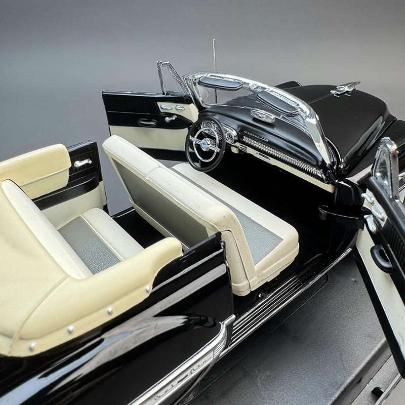 Sun Star 1:18 1953 Chevrolet Bel Air Diecast Model