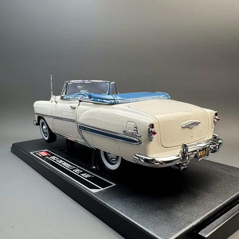 Sun Star 1:18 1953 Chevrolet Bel Air Diecast Model