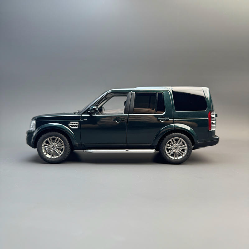 WHELART 1:18 Land Rover Discovery 4 Diecast Model — Green