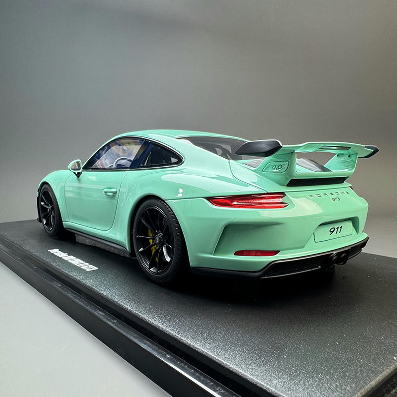 GT Spirit 1:18 Porsche 911 (991.2) GT3 Resin Model – GT550
