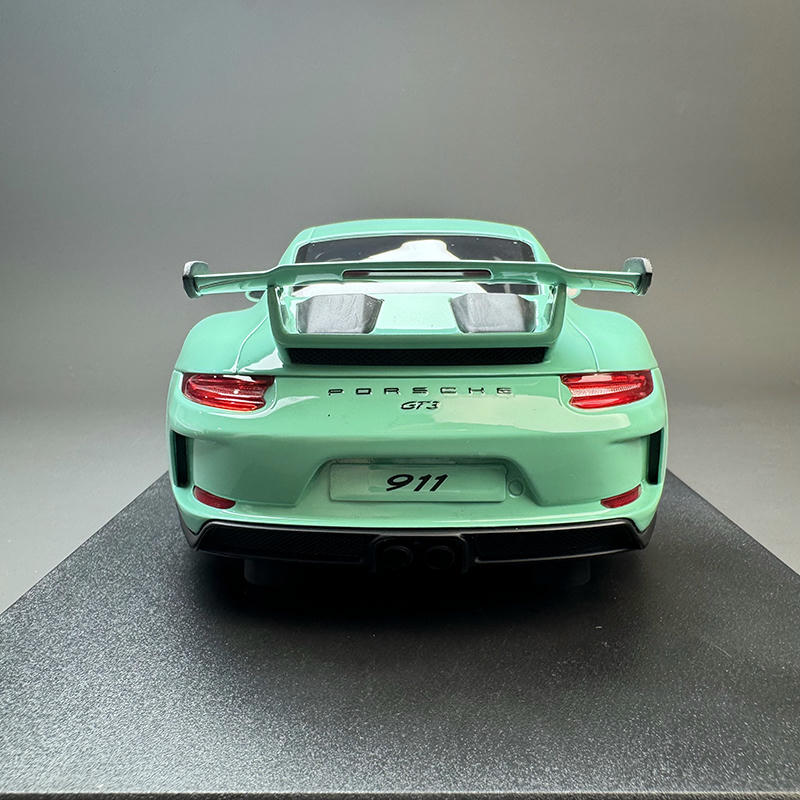 GT Spirit 1:18 Porsche 911 (991.2) GT3 Resin Model – GT550