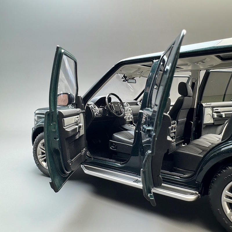WHELART 1:18 Land Rover Discovery 4 Diecast Model — Green