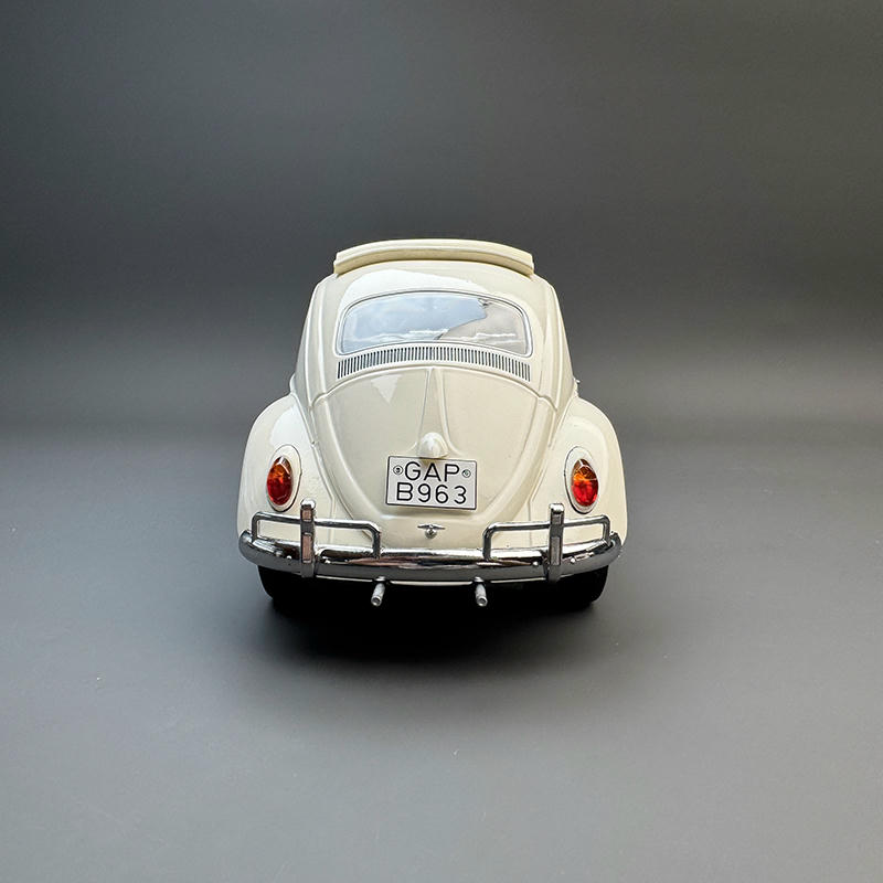 Schuco 1:18 1963 Volkswagen Beetle Diecast Model