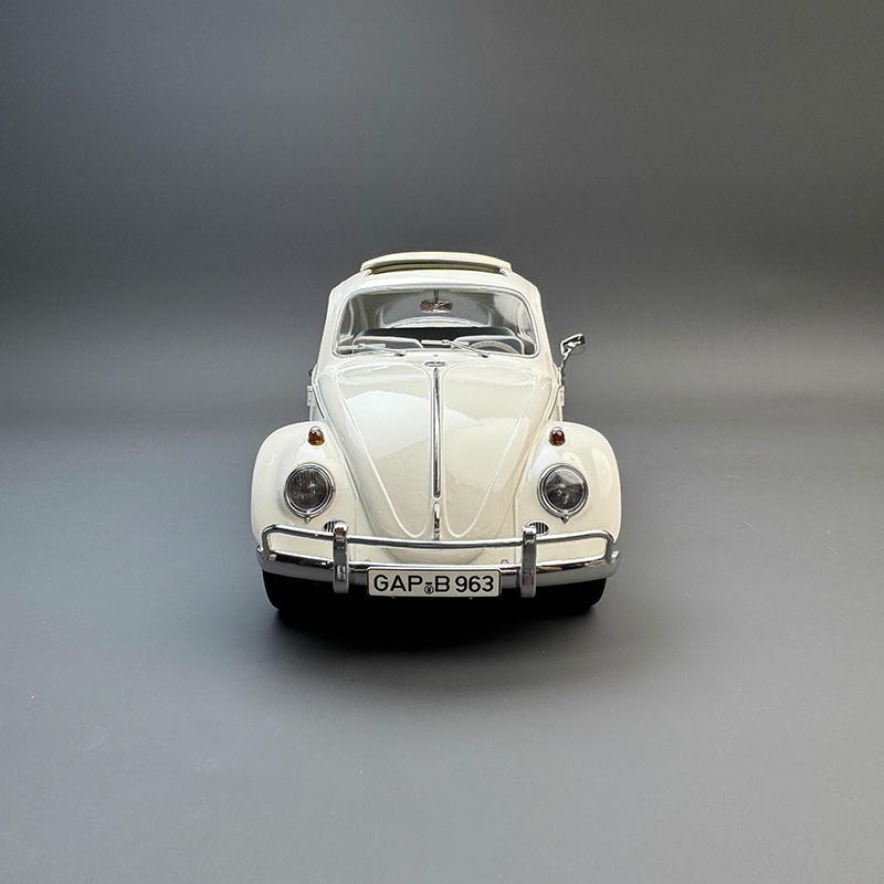 Schuco 1:18 1963 Volkswagen Beetle Diecast Model