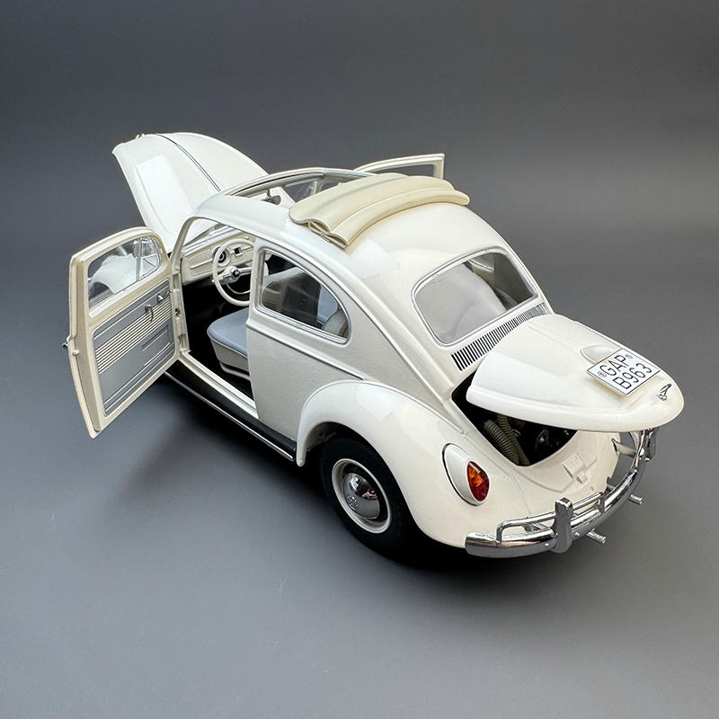 Schuco 1:18 1963 Volkswagen Beetle Diecast Model