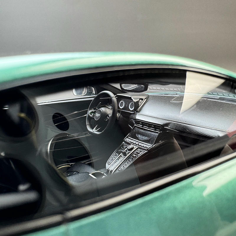 GT Spirit 1:18 Aston Martin Vanquish 2024 Resin Model – GT551