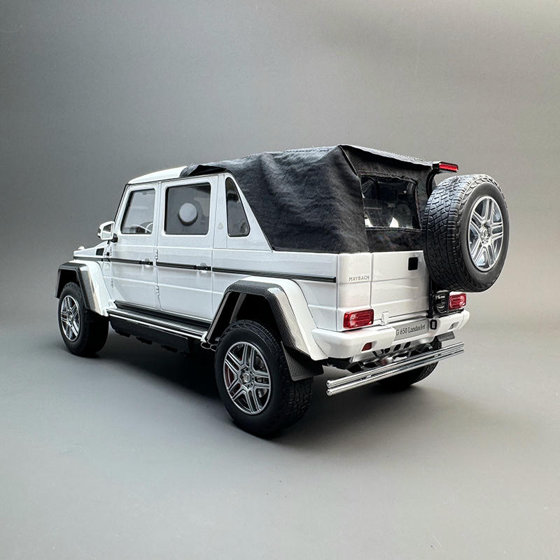 Almost Real 1:18 Mercedes-Maybach G650 Landaulet 2017 Diecast Model
