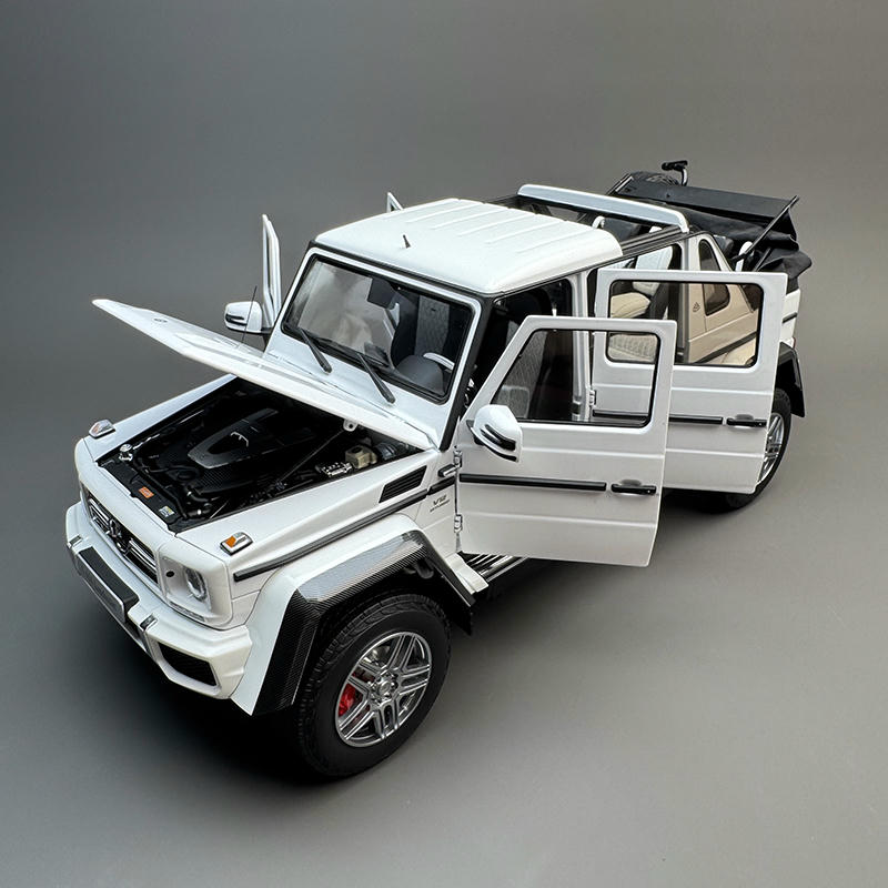 Almost Real 1:18 Mercedes-Maybach G650 Landaulet 2017 Diecast Model