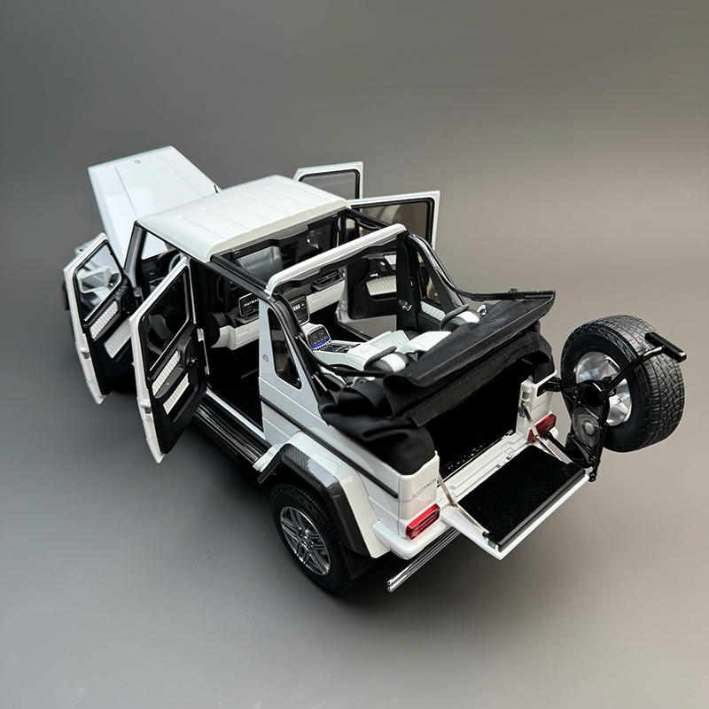 Almost Real 1:18 Mercedes-Maybach G650 Landaulet 2017 Diecast Model
