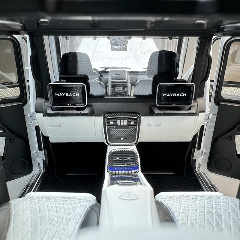 Almost Real 1:18 Mercedes-Maybach G650 Landaulet 2017 Diecast Model