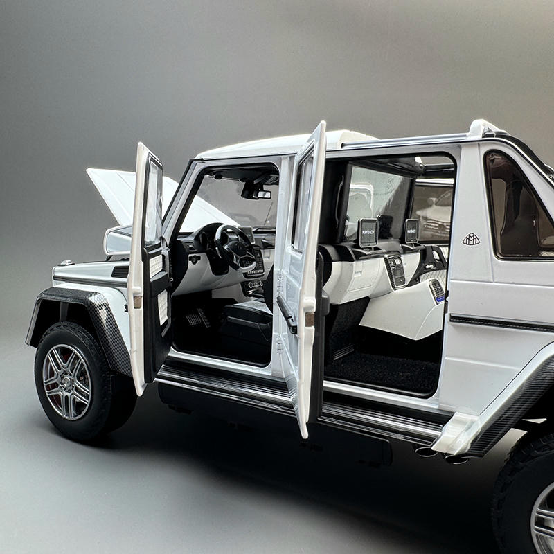 Almost Real 1:18 Mercedes-Maybach G650 Landaulet 2017 Diecast Model