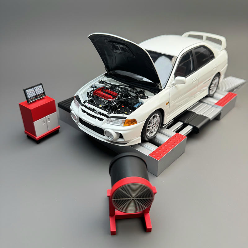 MotorHelix 1:18 Mitsubishi Lancer Evolution IV GSR Diecast Model