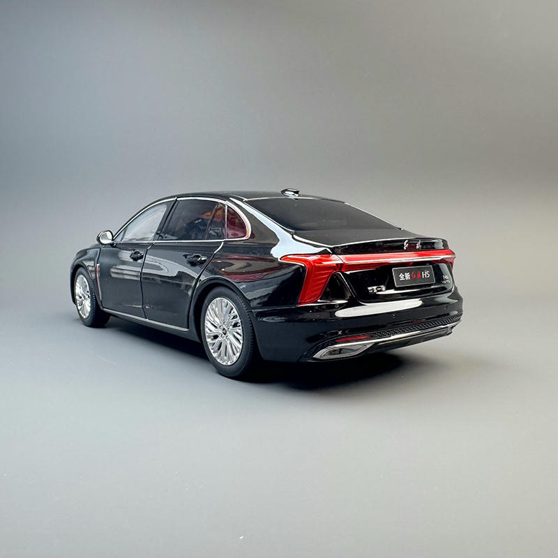 Century Dragon 1:18 Hongqi H5 Diecast Model