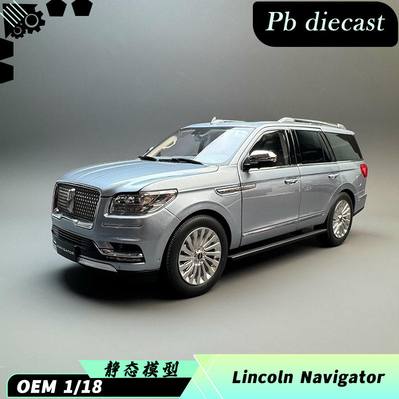 OEM 1:18 Lincoln Navigator Diecast Model