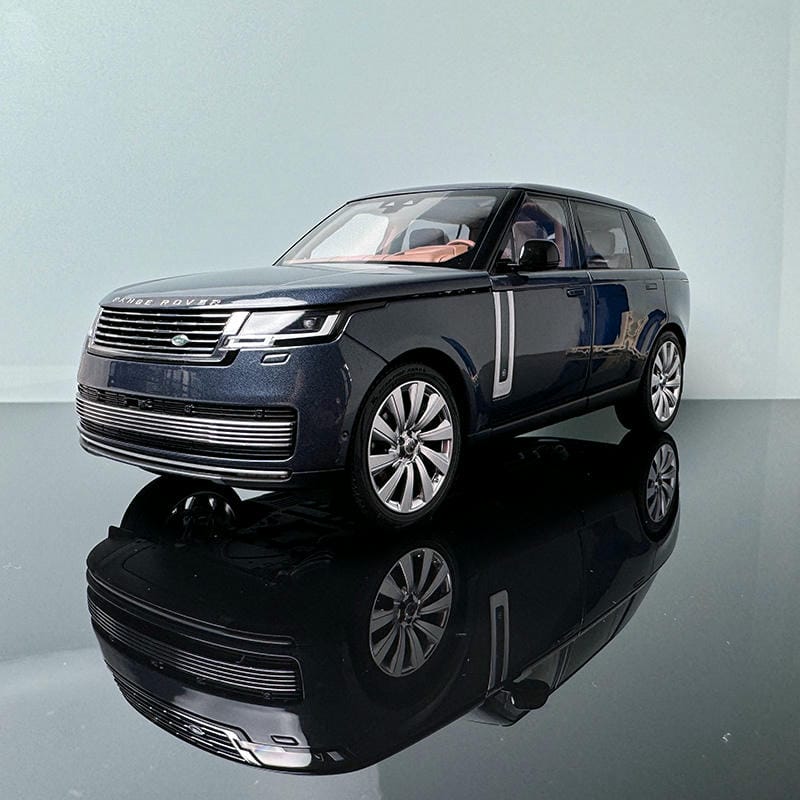 LCD 1:18 Range Rover Honor Genesis Long Edition 2022 Legierung Vollständig offenes Automodell