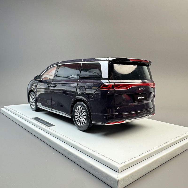 OEM 1:18 BYD M9 2025 Diecast Model