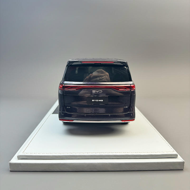 OEM 1:18 BYD M9 2025 Diecast Model