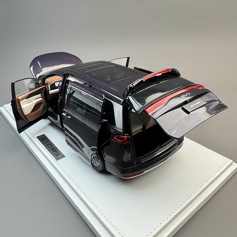 OEM 1:18 BYD M9 2025 Diecast Model