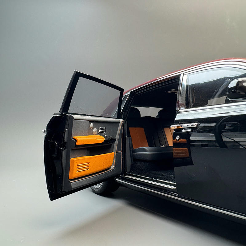 OEM 1:18 Rolls-Royce Phantom VIII Diecast Openning Model