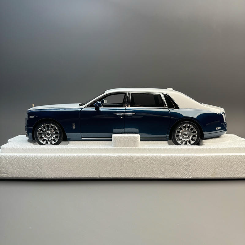 OEM 1:18 Rolls-Royce Phantom VIII Diecast Openning Model