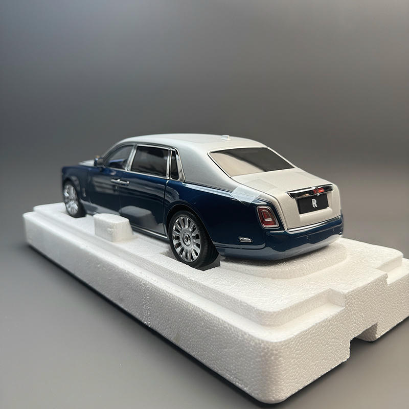 OEM 1:18 Rolls-Royce Phantom VIII Diecast Openning Model