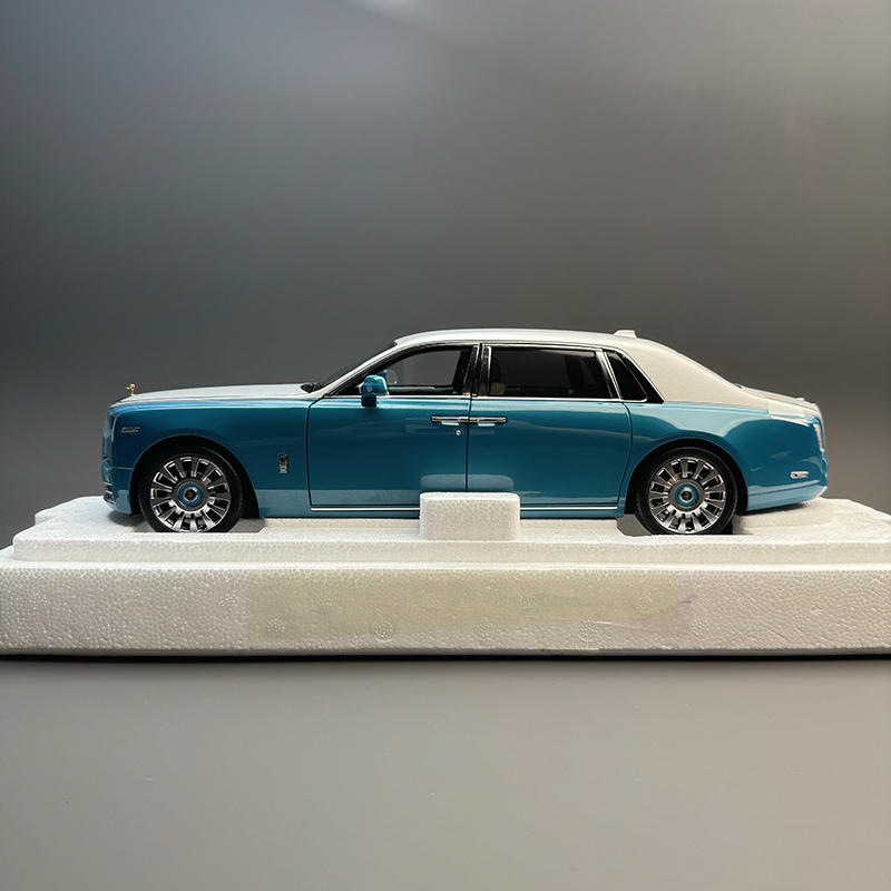OEM 1:18 Rolls-Royce Phantom VIII Diecast Openning Model