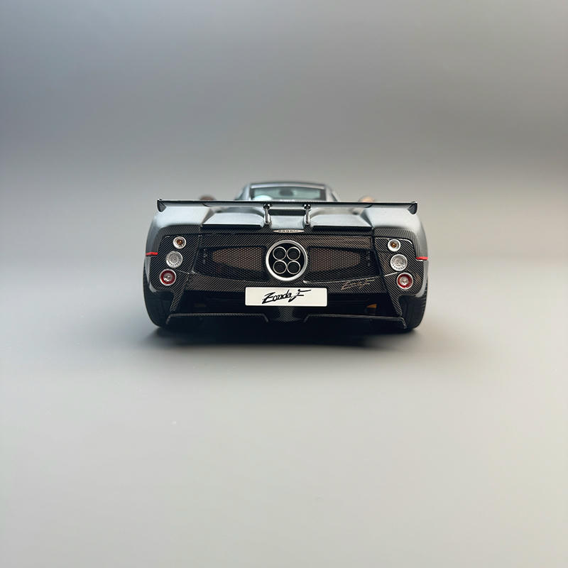 Almost Real 1:18 Pagani Zonda F 2005 — Matt Carbon Black