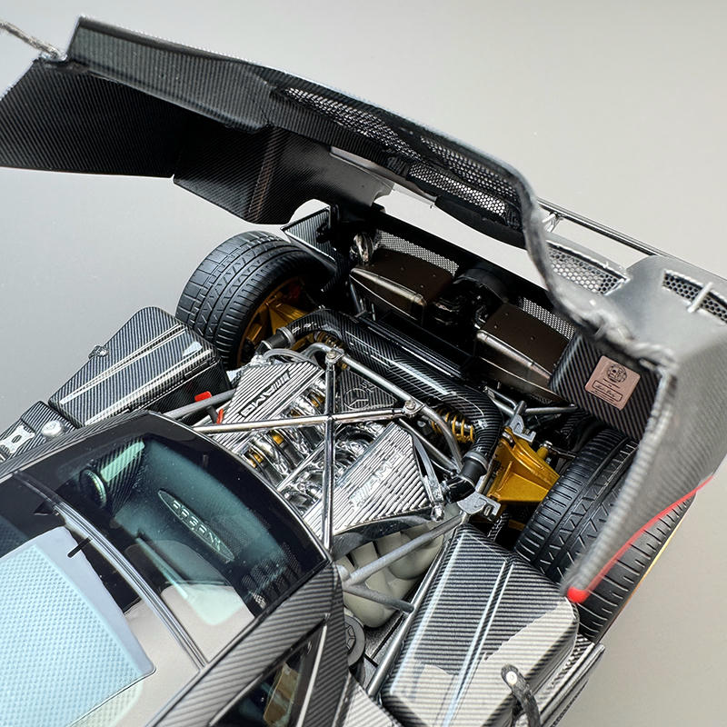 Almost Real 1:18 Pagani Zonda F 2005 — Matt Carbon Black