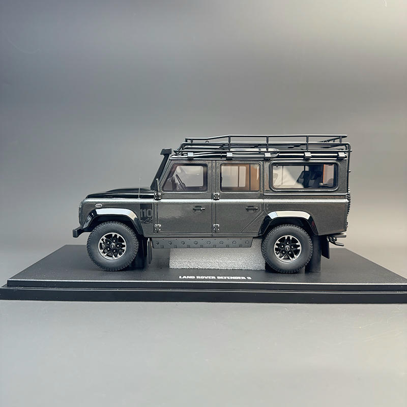 GT Spirit 1:18 Land Rover Defender 110 SW Adventure 2016 Resin Model – GT968
