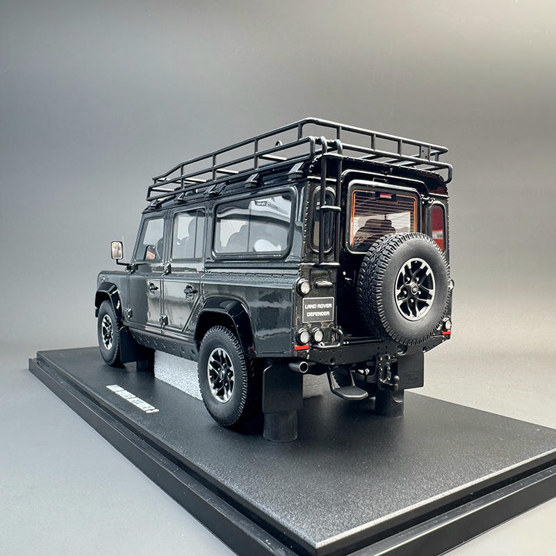 GT Spirit 1:18 Land Rover Defender 110 SW Adventure 2016 Resin Model – GT968