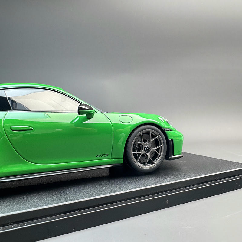 GT Spirit 1:18 Porsche 911 (992.2) GT3 WP 2025 Resin Model